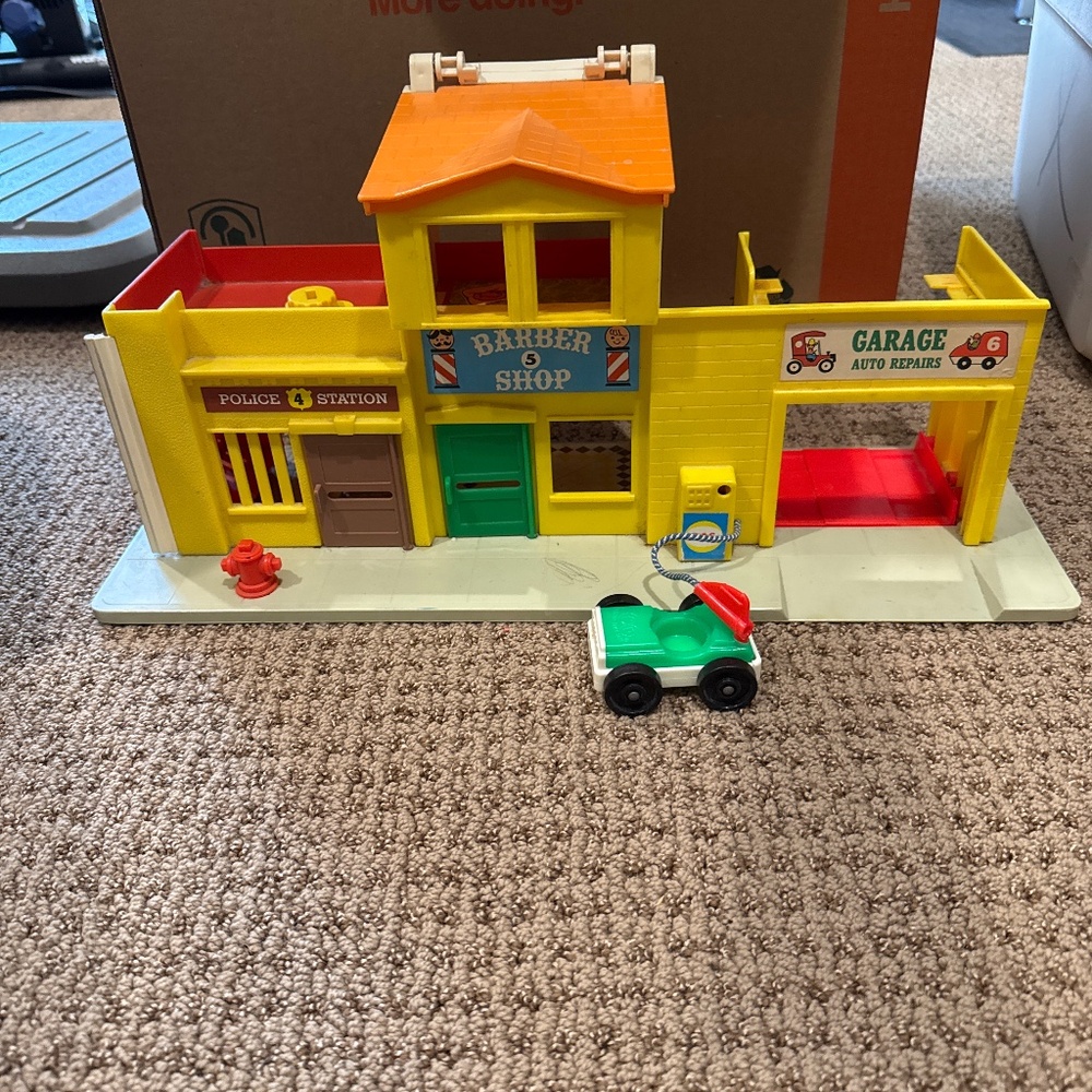 Fisher Price Little People Original Play Set Vintage